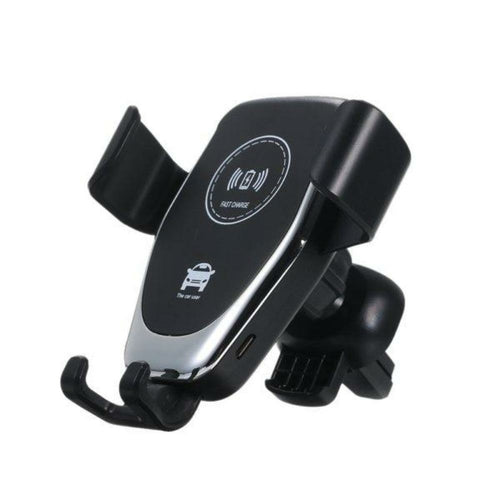 Support voiture avec chargeur sans fil en utilisation - navigation GPS